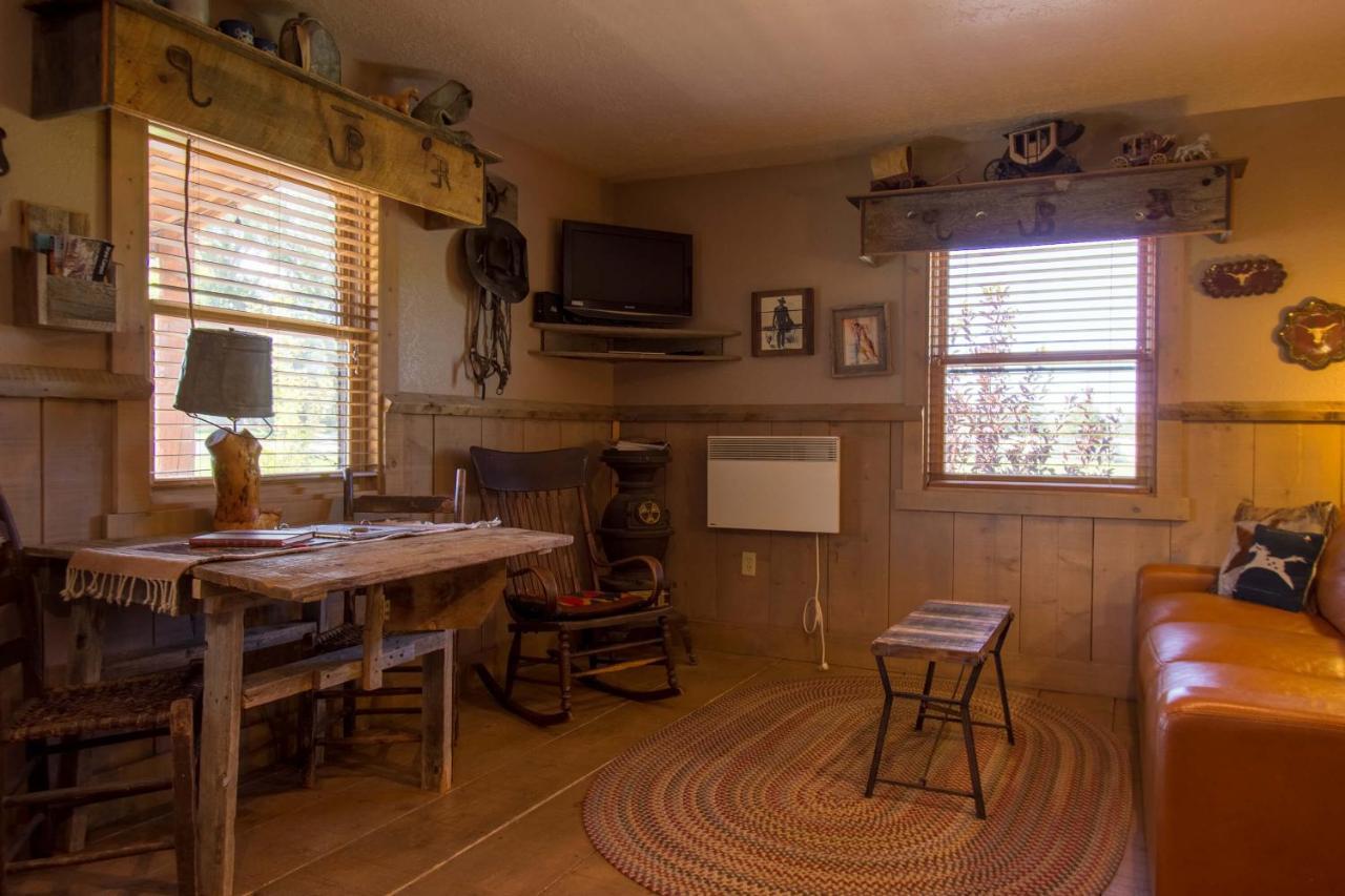 Secluded 1 Bedroom Cabin On 50 Acres Of Land Panguitch Exteriör bild